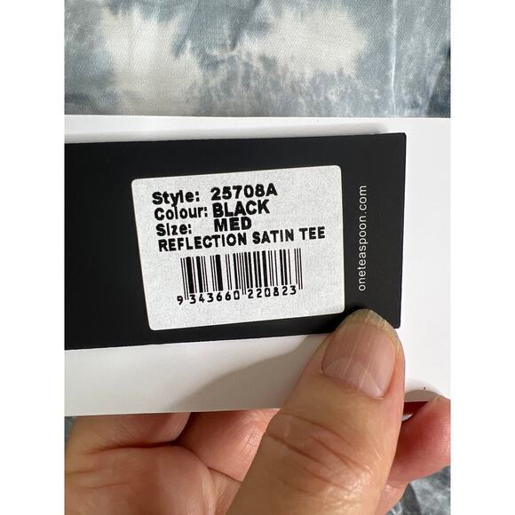 One Teaspoon Free People Reflection Hand Printed Satin Tee in Black Size Med NWT - Picture 8 of 10